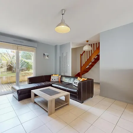 Stunning Home In Royan With Wifi
