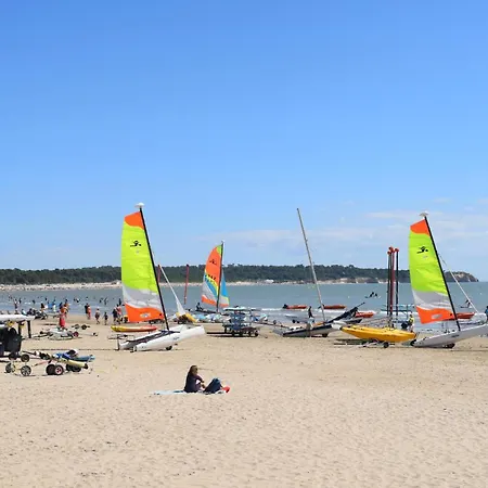 Stunning Home In Royan With Wifi Holiday home *
