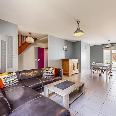 Stunning Home In Royan With Wifi * Royan