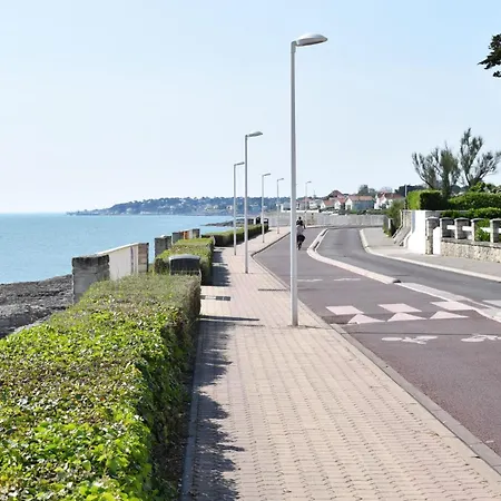 Holiday home Stunning Home In Royan With Wifi Royan