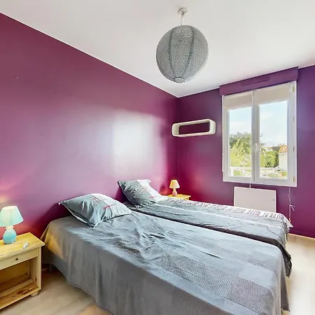 Stunning Home In Royan With Wifi