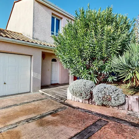 Stunning Home In Royan With Wifi Holiday home *